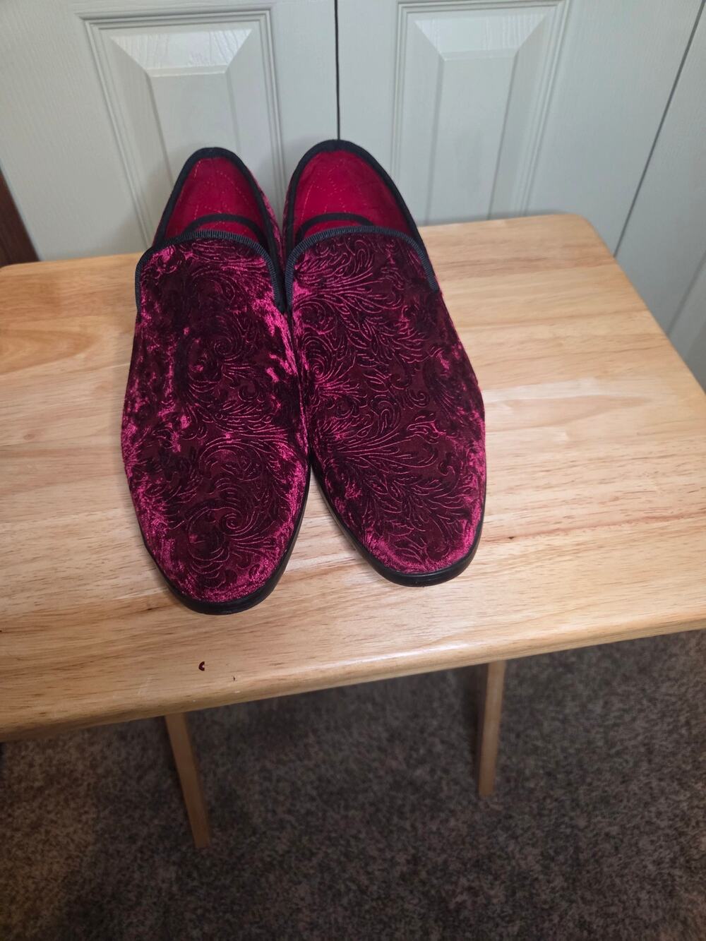 Enzo Romeo Burgundy Velvet Floral Damask Loafers Sz 11